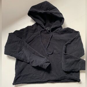 Aritzia sweatshirt